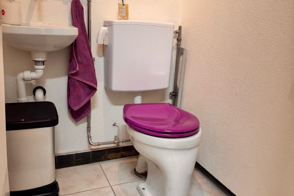 Nettoyage d'entretien hebdomadaire d'un salon de coiffure 